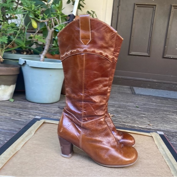 John Fluevog Argolo brown leather heeled boots, size 10.5 - Picture 2 of 15